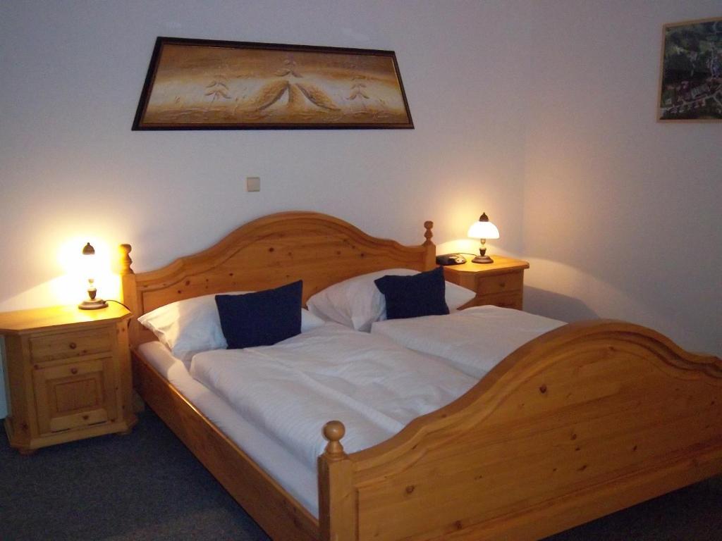 Grandhotel Niederoesterreichischer Hof Lanzenkirchen Quarto foto